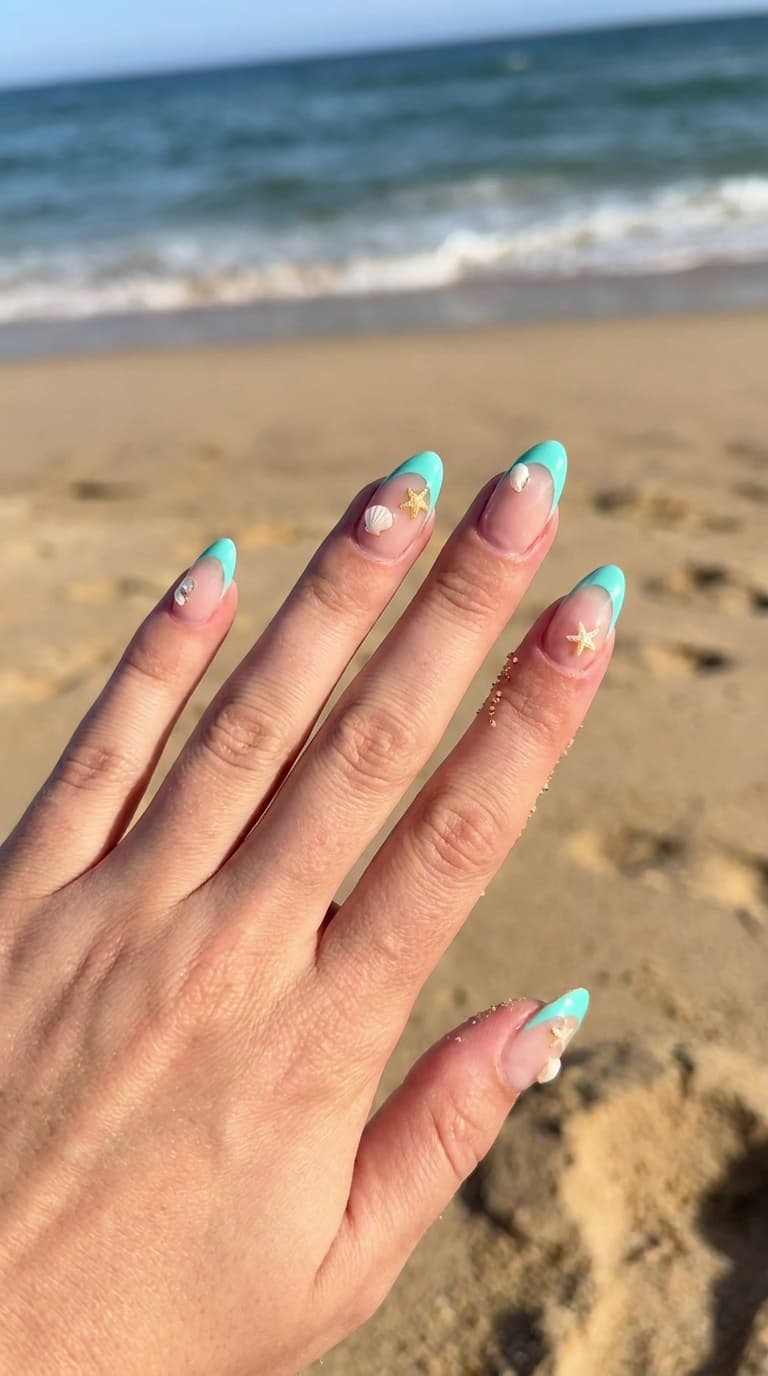 Vacation almond nails in turquoise for summer